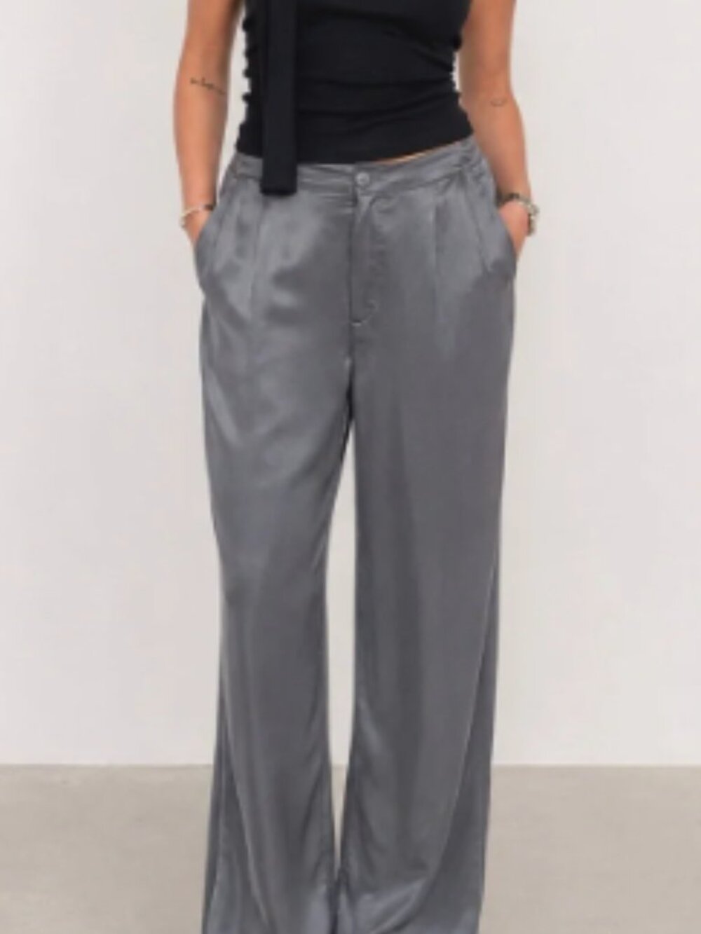 Djerf Avenue Grey Satin Dress Pants NWT Size Medium Straight Leg Long
